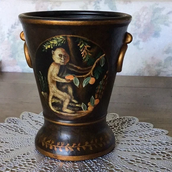 Vintage Sarreid Ltd. ceramic cachepot planter.